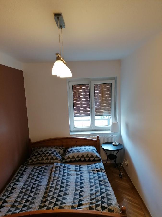 Alex Apartman Sopron Bagian luar foto